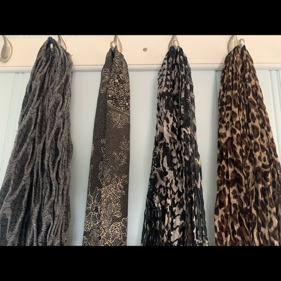 Scarf Bundle - Picture 2 of 3